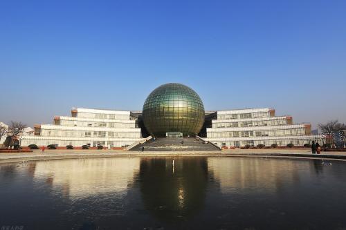 南京財(cái)經(jīng)大學(xué)圖書館，南京